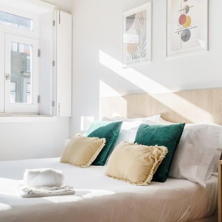Bellu Studios & Suites Braga Ngoại thất bức ảnh