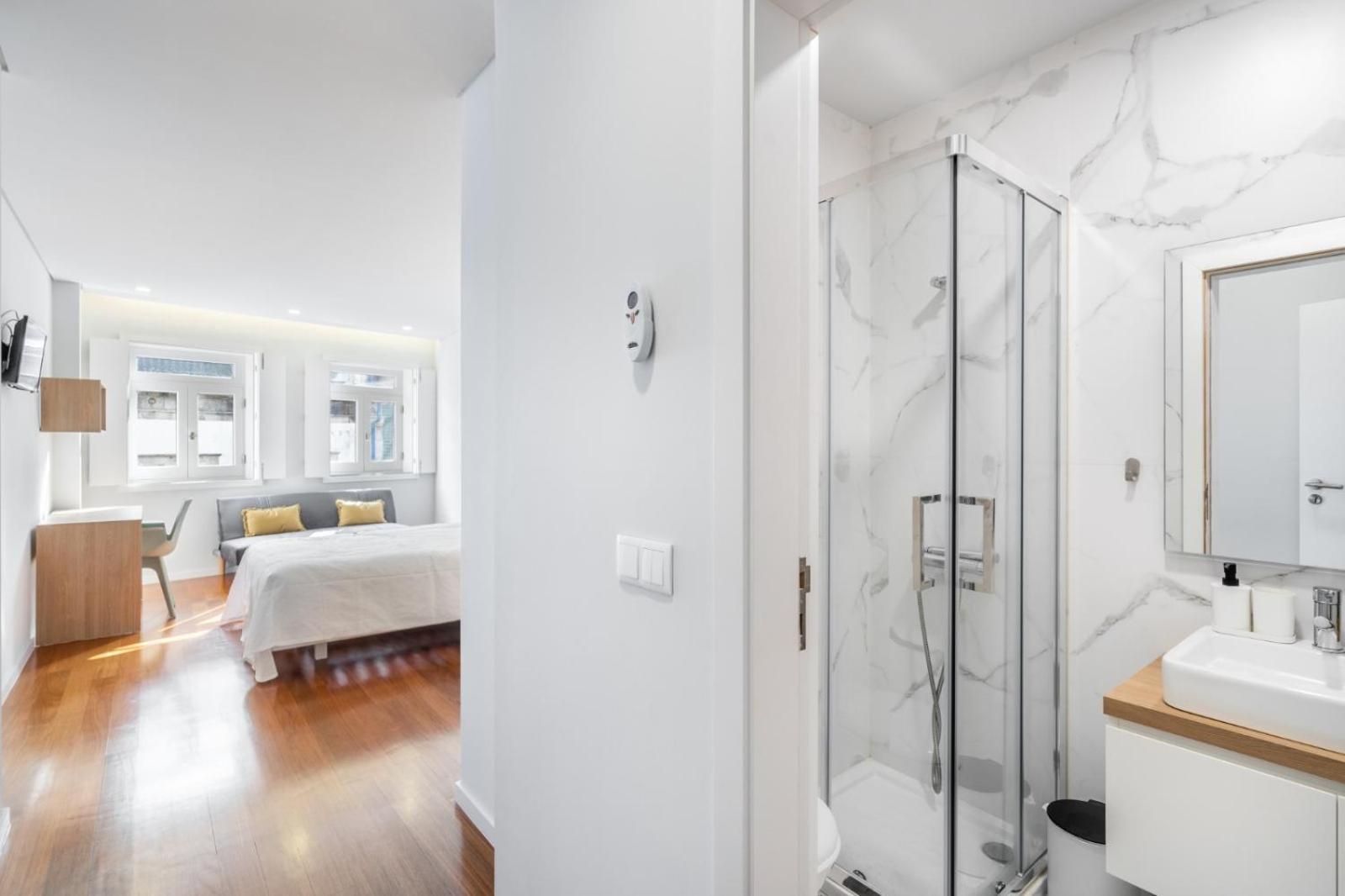 Bellu Studios & Suites Braga Ngoại thất bức ảnh