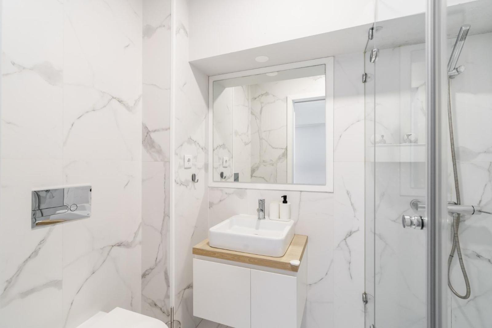 Bellu Studios & Suites Braga Ngoại thất bức ảnh